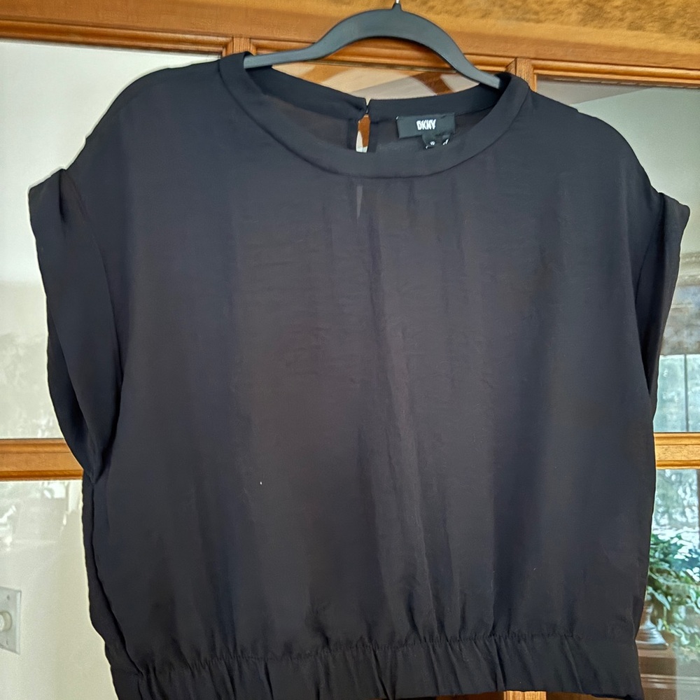 DKNY Jet Black Short-Sleeved Blouse w/ Elastic Hem - Size XS
